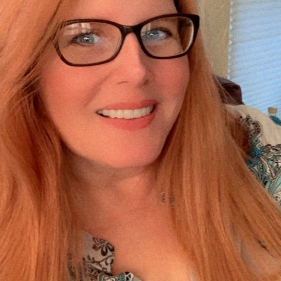 Meet your Posher, Melissa - Picture 2 of 2